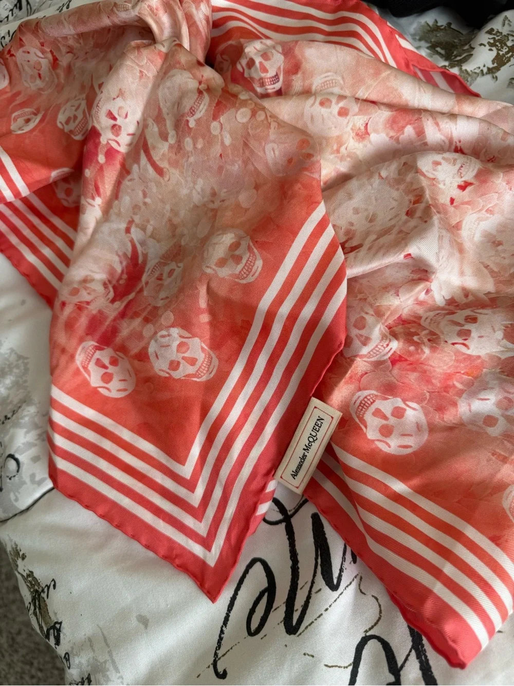 Alexander McQueen skull scarf